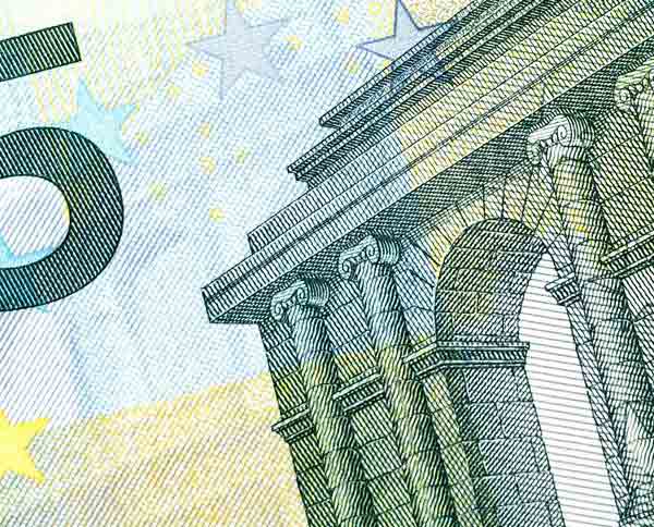 Vereinigte Angestelltenhilfe e.V. - Lohnforderung